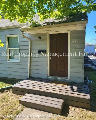 Main picture of 5241 Ford St
