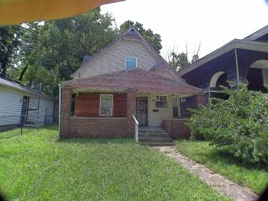 Main picture of 1061 W 33rd St