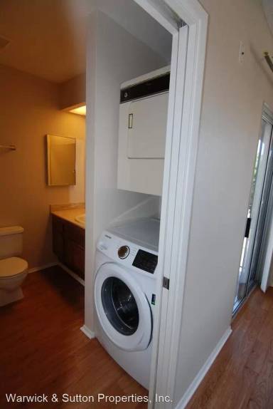 Main picture of 4240 Menlo Ave