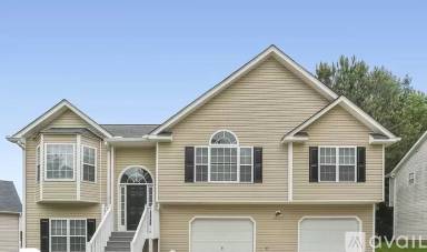 Main picture of 6393 Harvester Cir