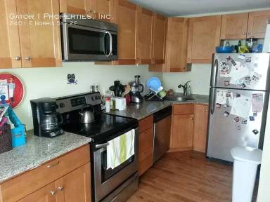 Main picture of 2401 E Norris St
