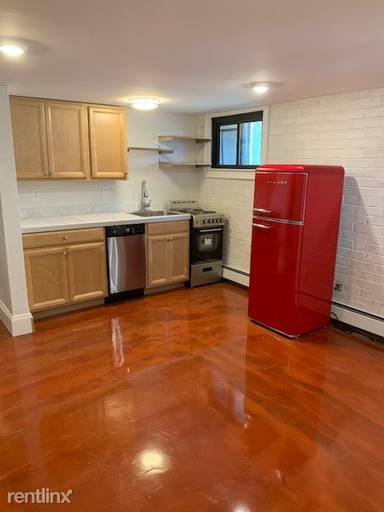 Main picture of 211 S Saint Clair St