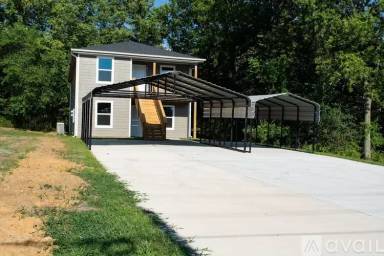 Main picture of 709 S Holden St