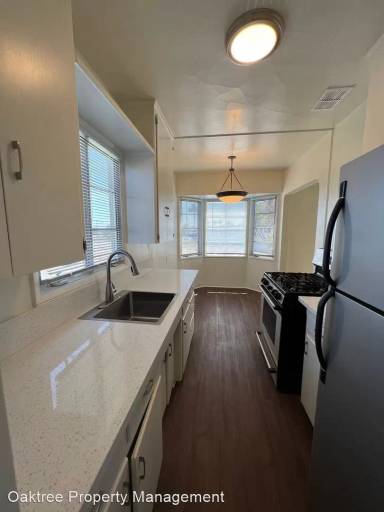 Main picture of 40 N Brent St