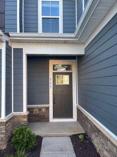 Main picture of 717 Hazel Way
