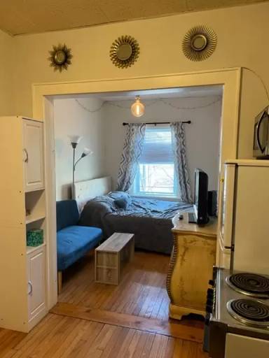 Main picture of 10 S Cedar St