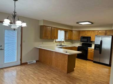 Main picture of 4528 Venetian Dr