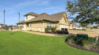 Main picture of 1447 Buena Vis