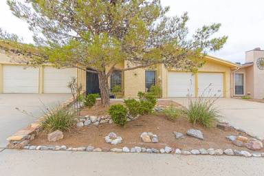 Main picture of 724 Espada Dr