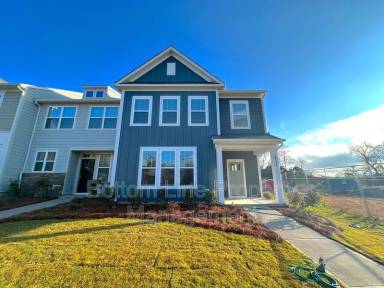 Main picture of 2938 Clyde Dr