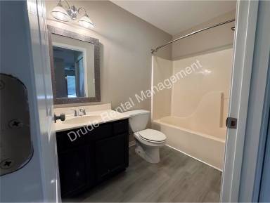 Main picture of 829 Eden Oaks Dr