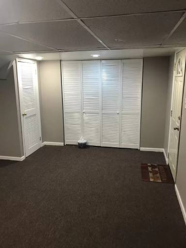 Main picture of 6135 Carpenter St
