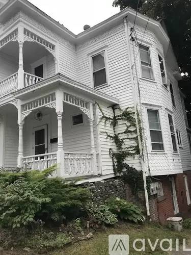 Main picture of 173 Broad St