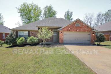 Main picture of 2901 SW 8th St