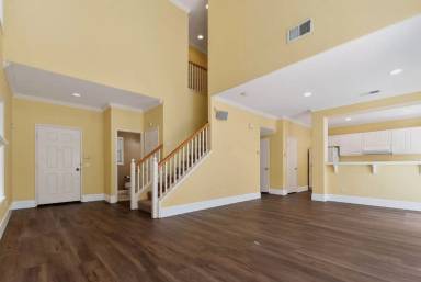 Main picture of 10009 Kika Ct
