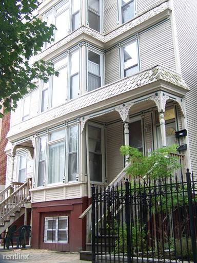 Main picture of 3236 N Clifton Ave