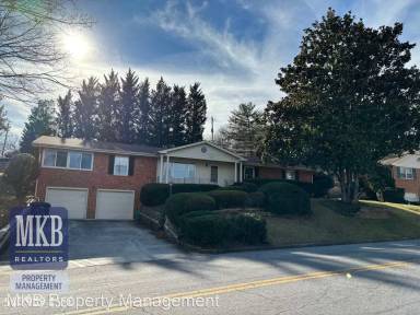 Main picture of 5712 Castle Rock Rd