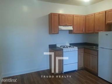 Main picture of 1742 N Humboldt Blvd