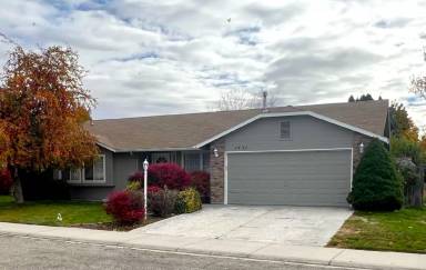 Main picture of 1477 E Cougar Creek Dr