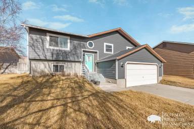 Main picture of 1970 Peggys Ln