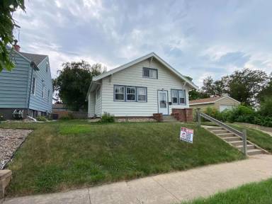 Main picture of 1317 W 9th St