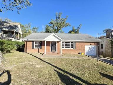 Main picture of 3409 Alta Vista Dr
