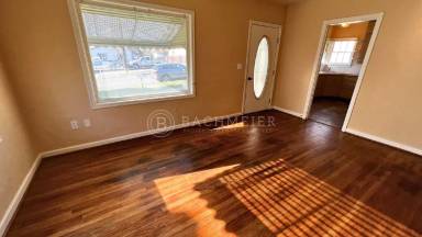 Main picture of 116 NW 12th St