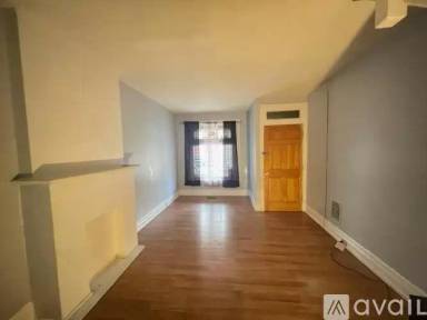 Main picture of 1726 Haak St
