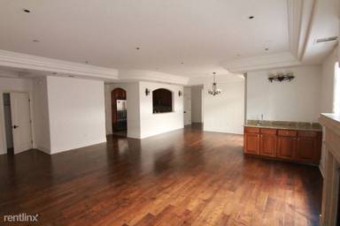 Main picture of 10640 Woodbridge St