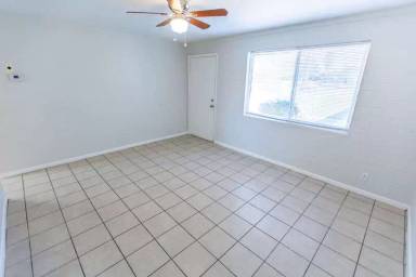 Main picture of 1309 N Arbor Ave