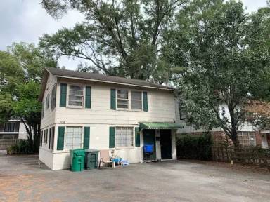 Main picture of 106 E Mary St