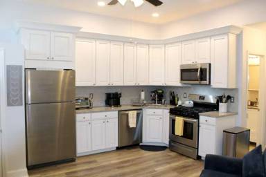 Main picture of 41 Lucy Loop
