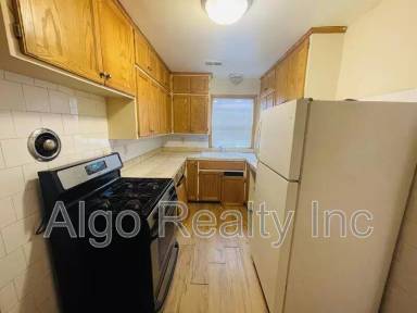Main picture of 2419 Plymouth Ave N