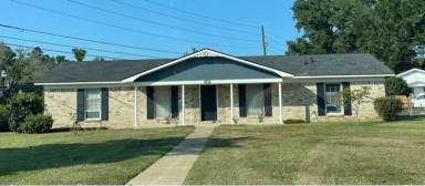 Main picture of 101 Rita Ave