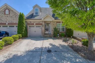 Main picture of 5015 Wyngate Village Dr