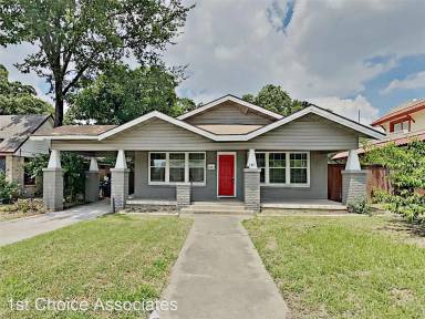 Main picture of 1617 N Sylvania Ave