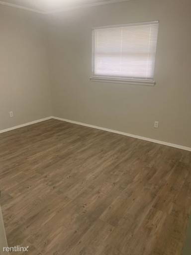 Main picture of 1229 Karen Rd