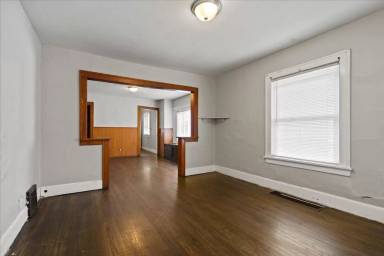 Main picture of 1523 Lawn Ave