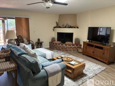 Main picture of 80 N Los Olmos