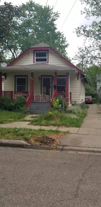 Main picture of 66 Harvard St