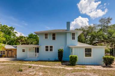 Main picture of 1116 Main St