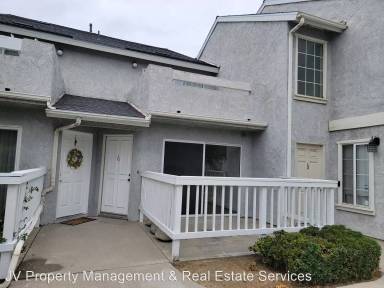 Main picture of 168 W Walnut Ave