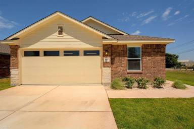 Main picture of 1404 Walden Pond Dr