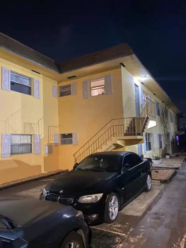 Main picture of 1020 N 18th Ct