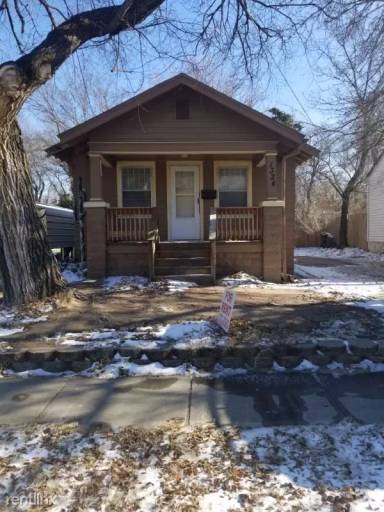 Main picture of 1322 N Bitting Ave