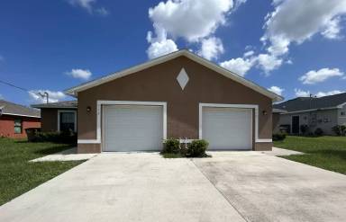 Main picture of 715 SE 7th St