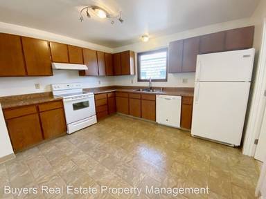 Main picture of 222 W 13th Ave