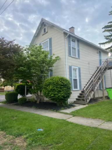Main picture of 319 1/2 Portz Ave