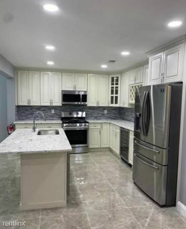 Main picture of 2416 Steiner Rd