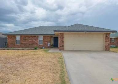 Main picture of 2011 Agate Dr